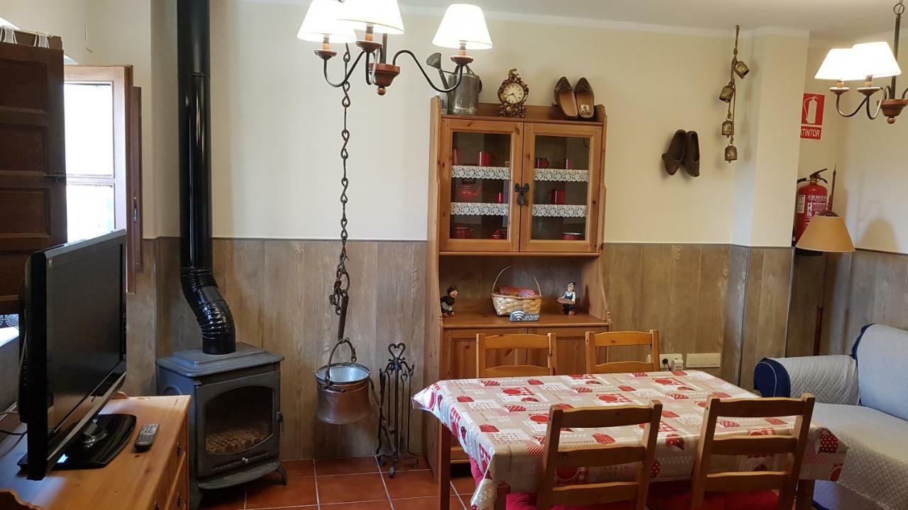 Aptos. Rurales Los Falares De La Abuela Berta (Adults Only) Nieda Exterior foto
